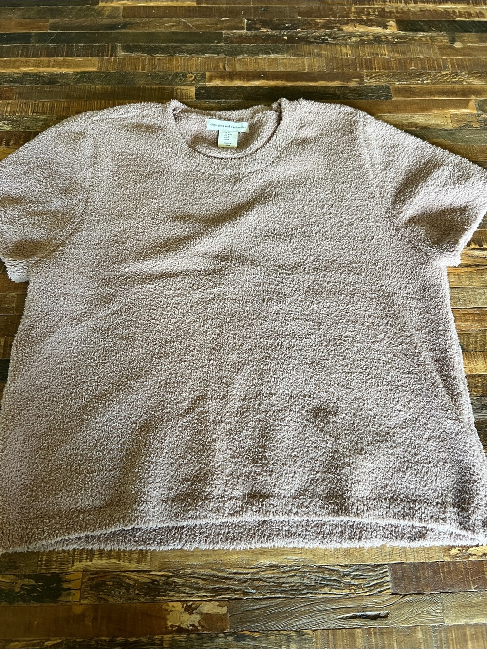 cupcakes & cashmere Short-Sleeve Crewneck Sweater in Dusty Mauve